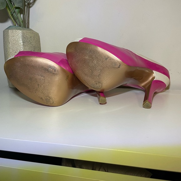 BCBGeneration 6 1/2 Barbie Pink and White Stripes Platform Peep Toe Heels Shoes - Picture 3 of 6